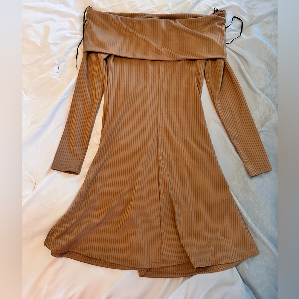 Off-shoulder long mini dress